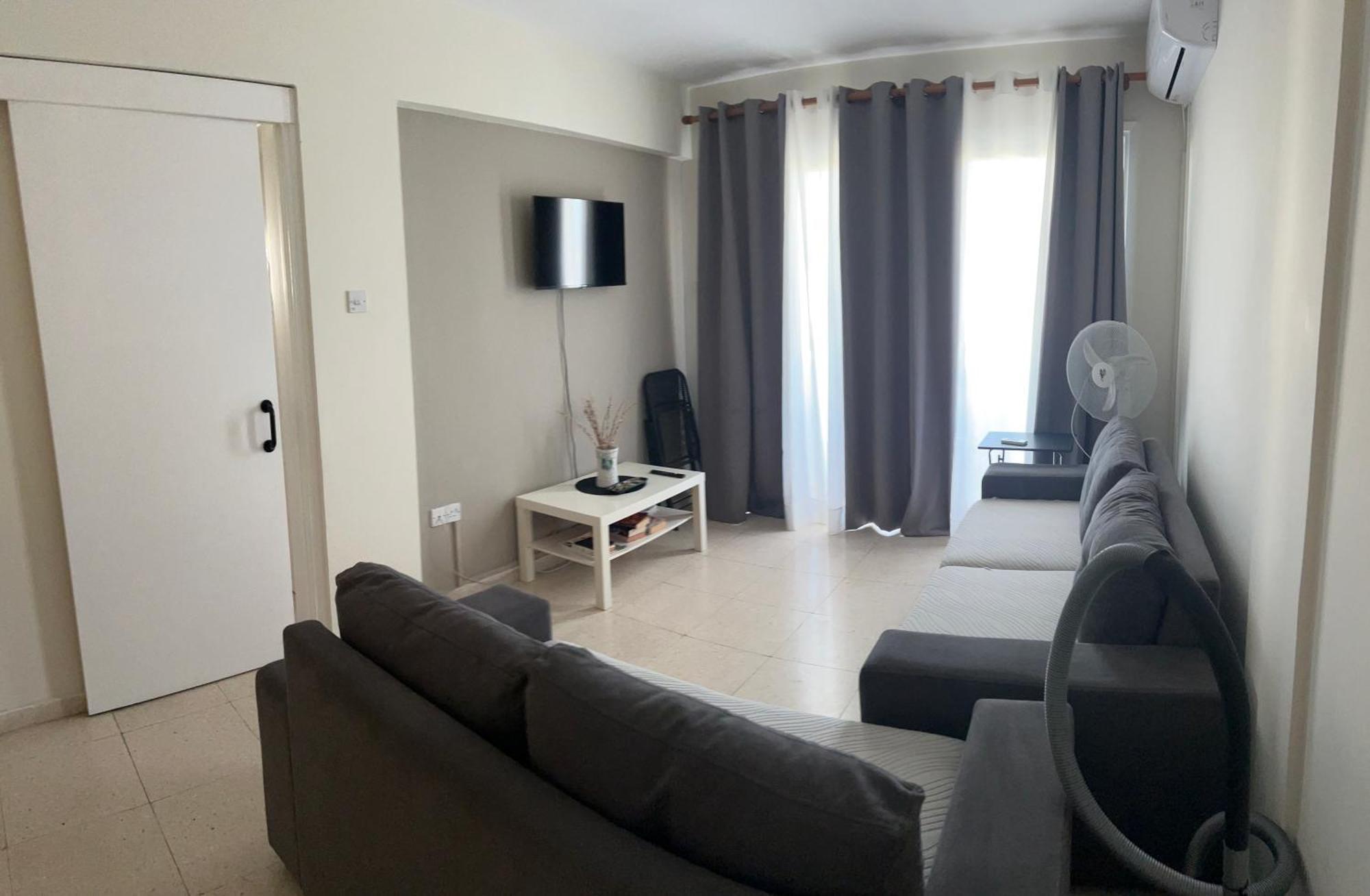 Ptolemaidos Cosy Family Apartment Larnaca Ngoại thất bức ảnh